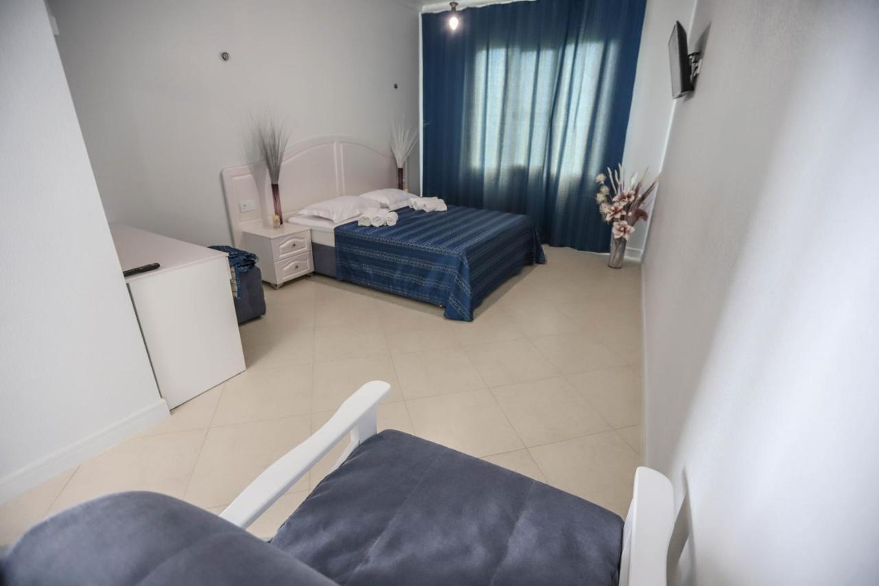Hometel 4 Friends Gagra Exteriér fotografie
